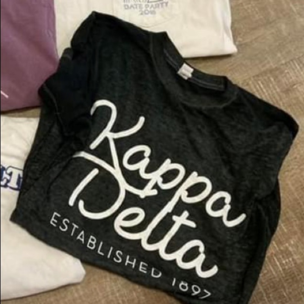 Black and white KD tees